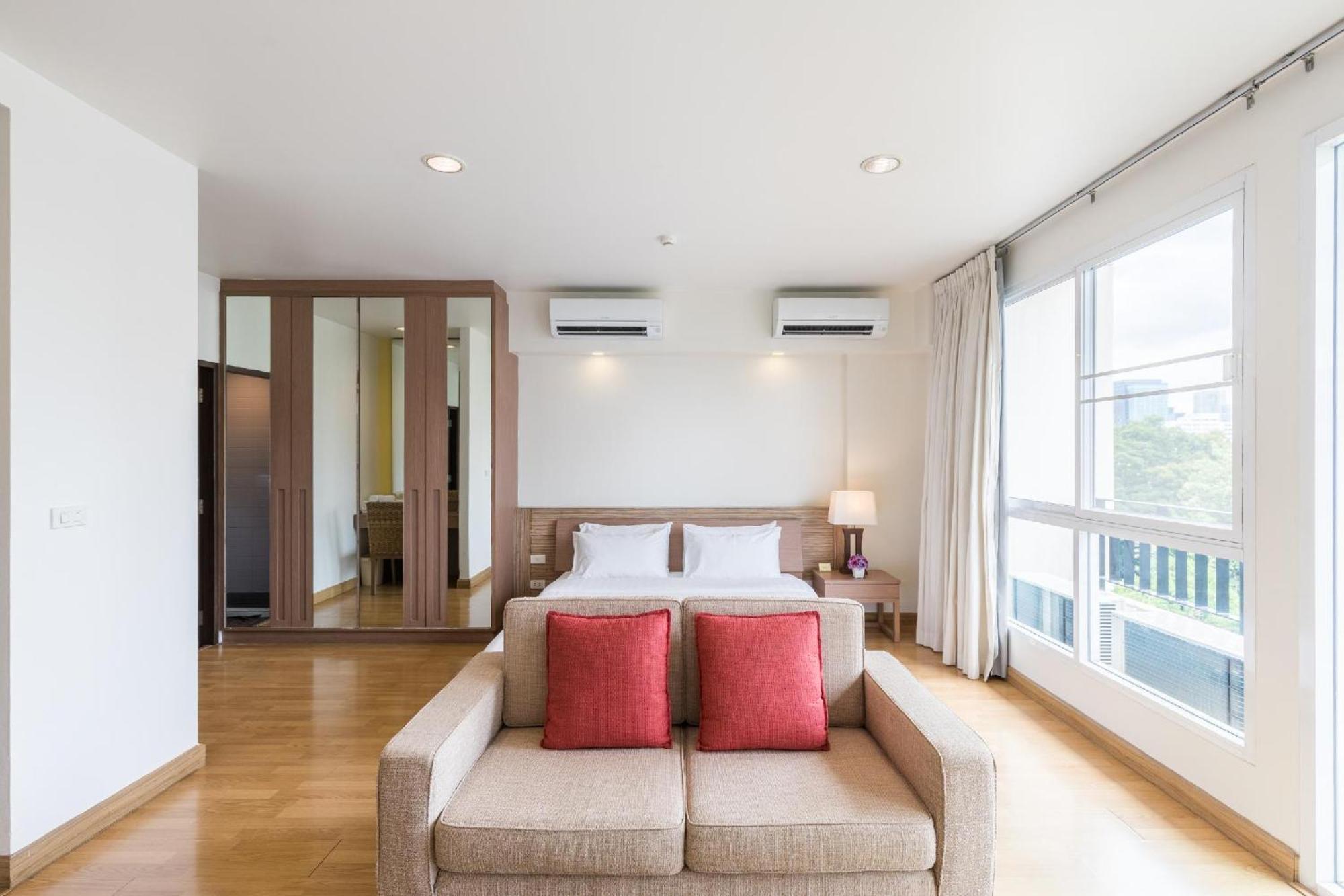 Апарт отель Bangkok Patio Bts Sanam Pao Экстерьер фото